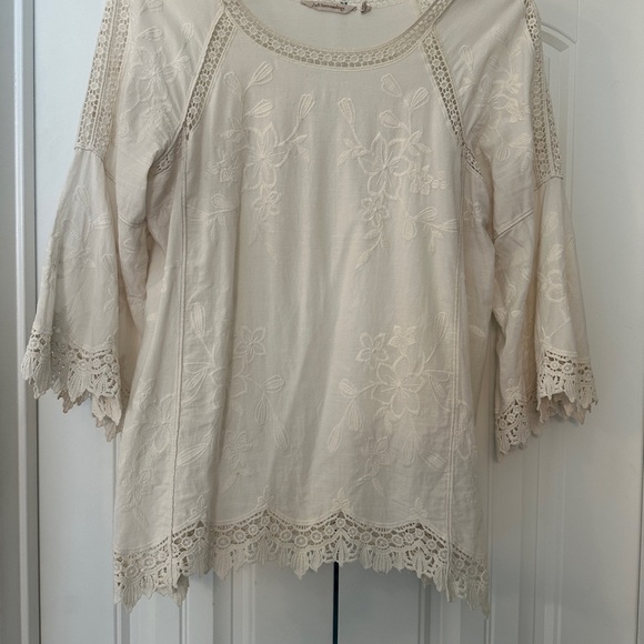 Soft Surroundings Cream Floral Embroidered Blouse - Picture 1 of 3